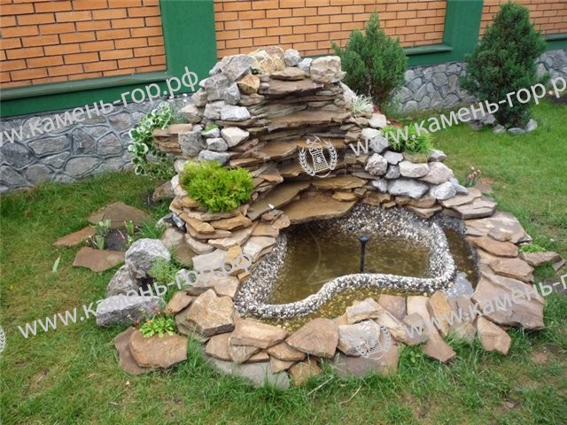 Фонтаны из природного камня в Дагестане